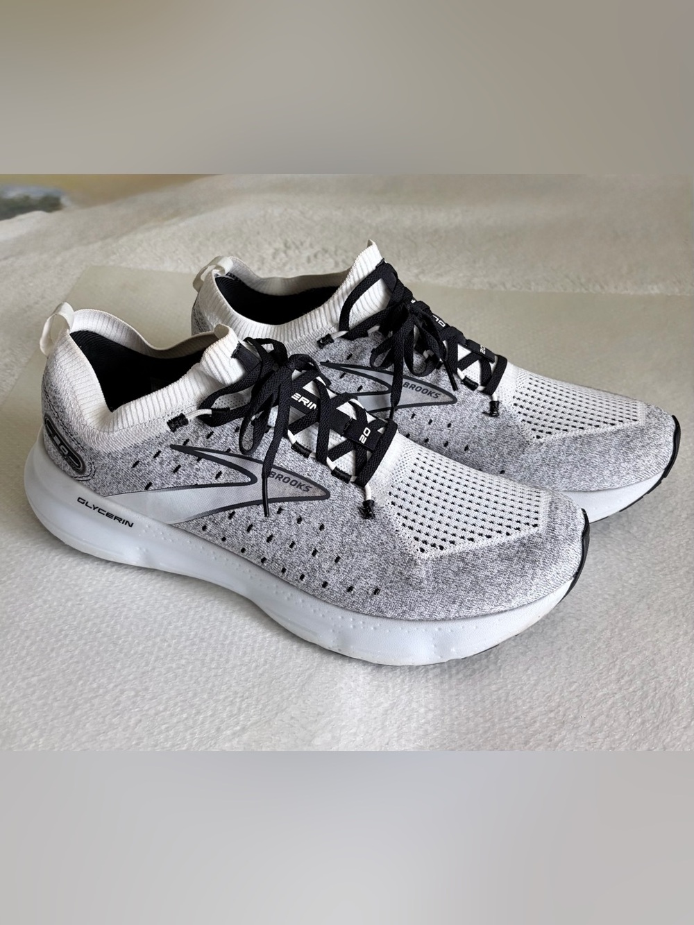 Brooks Glycerin 20 Men’s White and Black Knit Running Shoes Sz 14 - Picture 2 of 10